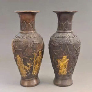 Cặp bình đồng cũ