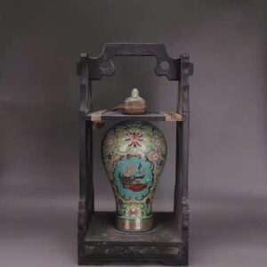 Bình Pháp Lam sưu tầm