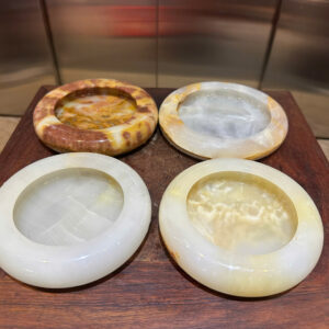 Gạt tàn ngọc mã não vân đẹp