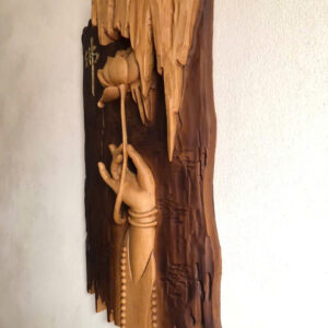 Tay bụt gỗ ngọc am